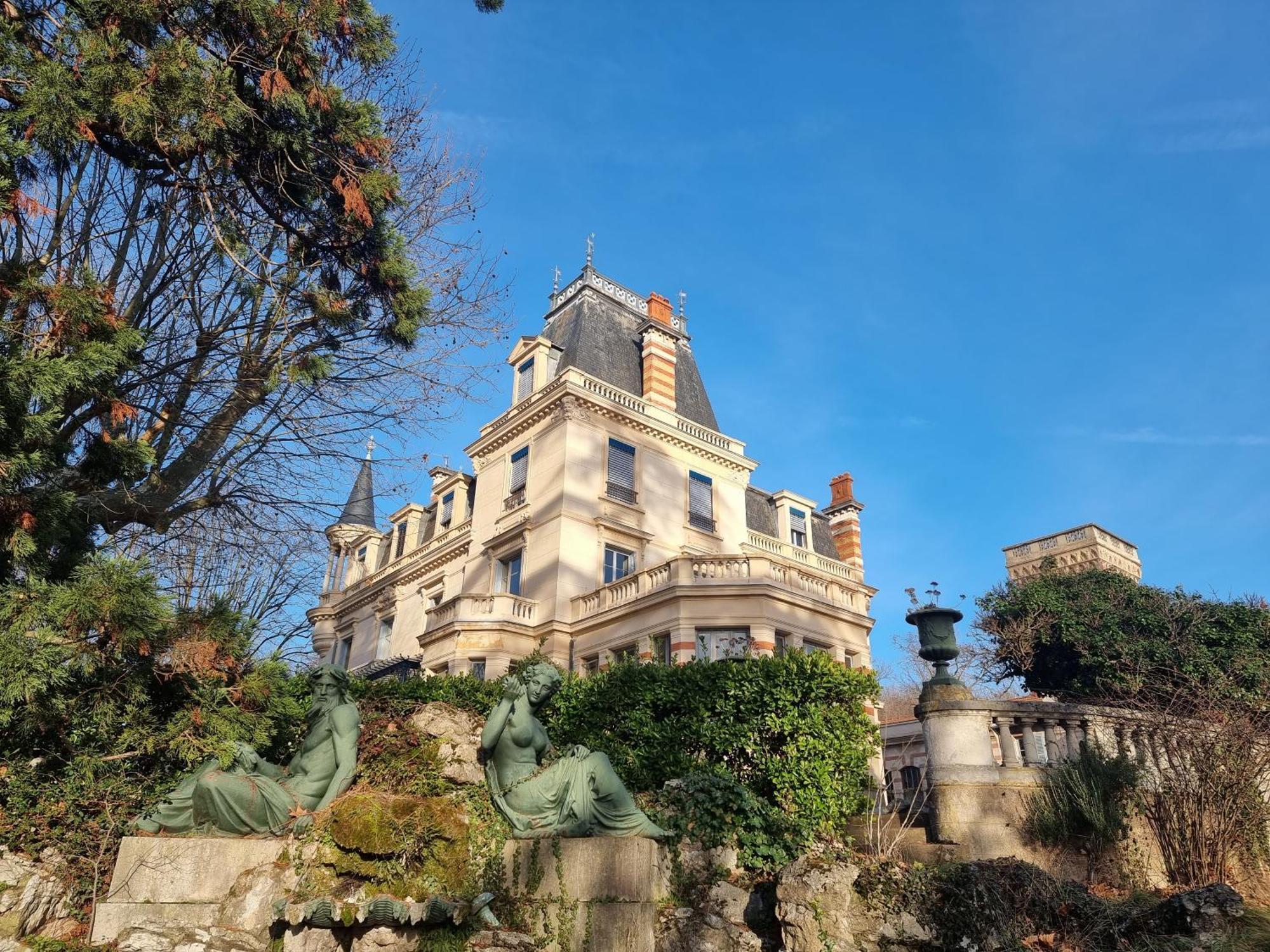 Hotel-Musee Villa Bagatelle Irigny Exterior foto